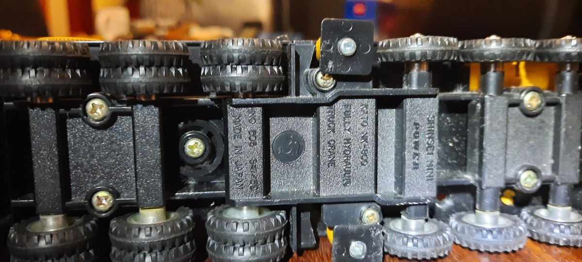 Kato NK-800 Fully Hydraulic Truck Crane 1/61 Diecast Construction