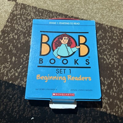 BOB Books Set 1 Beginning Readers Stage 1 Starting to Read 12 Books in Box