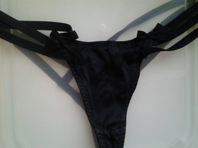 AGENT PROVOCATEUR RARE ICONIC BLACK DELILAH THONG SIZE 3 MEDIUM UK 10