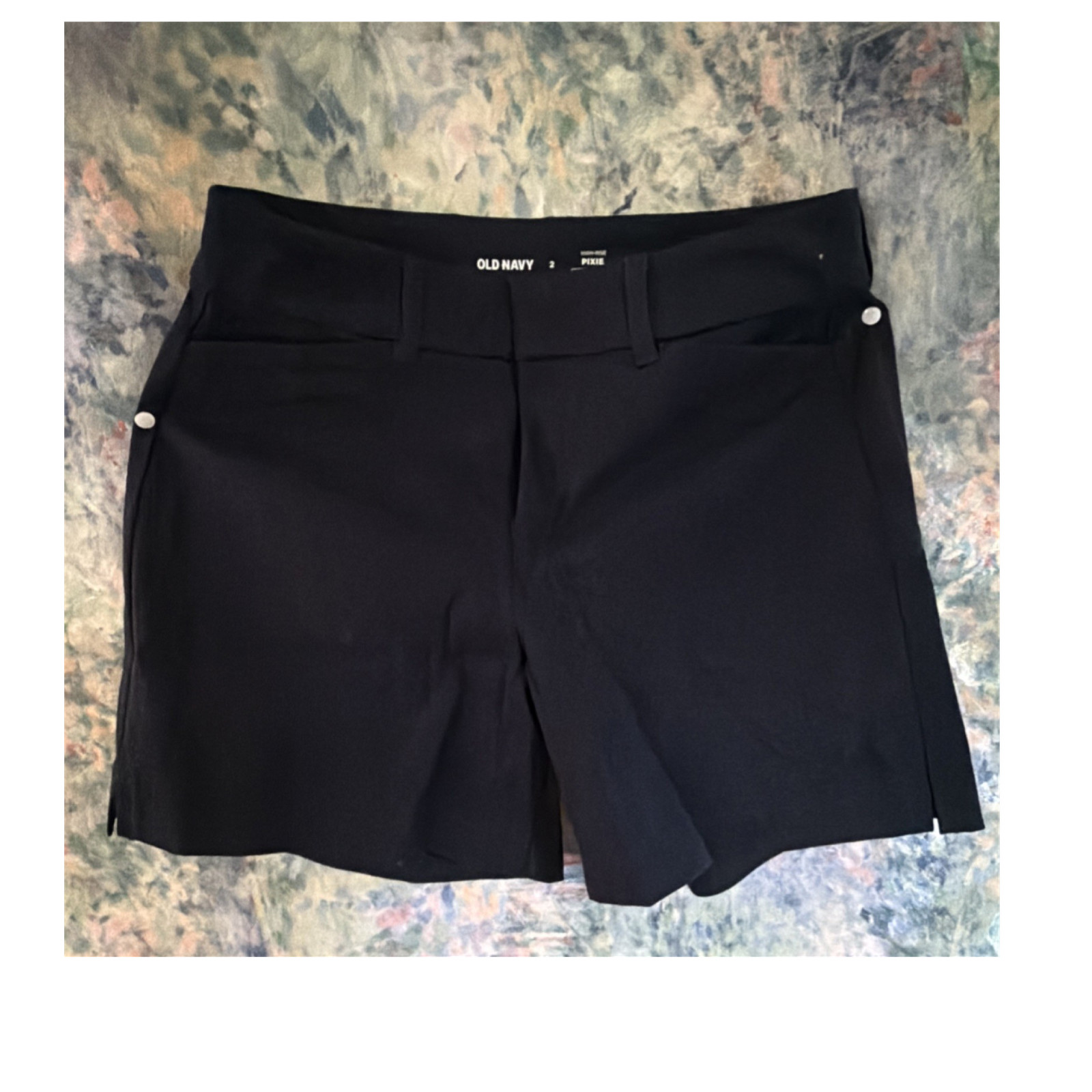 Old Navy Pixie Women's Chino Shorts Black Size 2 Belt Loops Flat Front