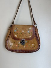 VTG Floral Hand Tooled Leather Saddle Shoulder Bag 70 s Purse Interesting Latch