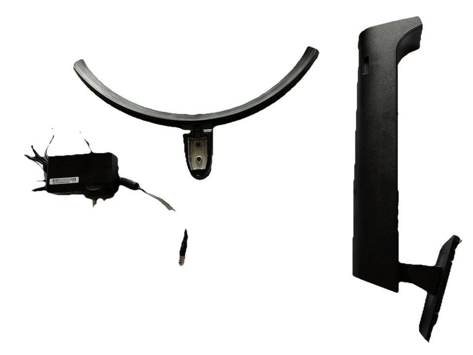 LG 32UD59-B 32" Class 4K UHD LED Monitor - Image 2 of 3