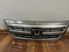 2005-2007 Honda Odyssey Upper Grille OEM Gold