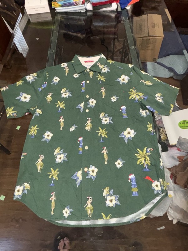 Tommy Bahama Christmas Cheeky Tiki Holidays Hawaiian Shirt Mens Medium 
