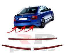 FOR SKODA OCTAVIA (5E) VRS 13-17 GENUINE REAR BUMPER REFLECTOR RED PAIR SET