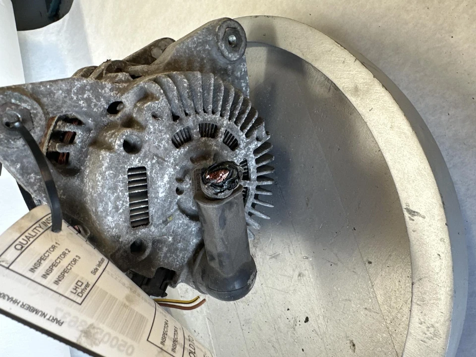 Б/у генератор переменного тока подходит: 2007 Nissan Sentra 2.0 класса A - Изображение 2 из 4