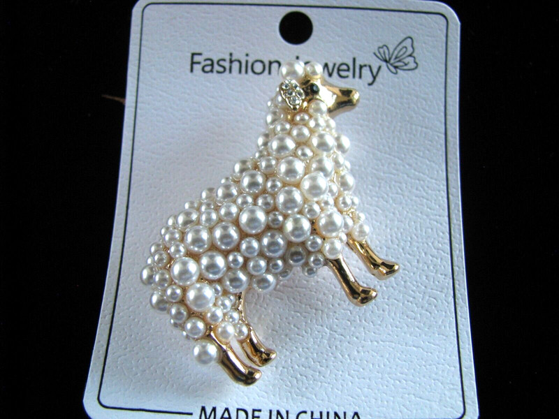 NWOT Womens sheep w/faux pearls rhinestones brooch 2”x1.5”