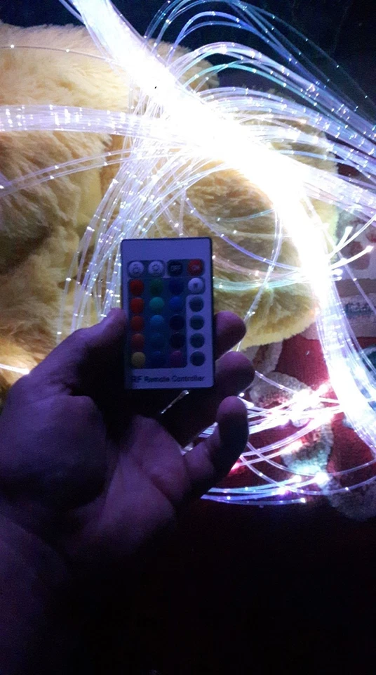 Luci imbracatura sensoriale in fibra ottica 3,2 mm flessibili (30x200 cm) autismo, bambini - Immagine 3 di 4