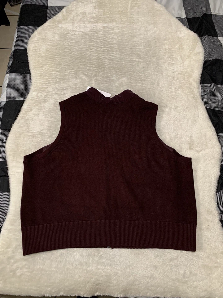 ATHLETA Hanover Hybrid Puffer Vest Women's size 3X Cabernet Wine Purple $199 - Image 2 of 4