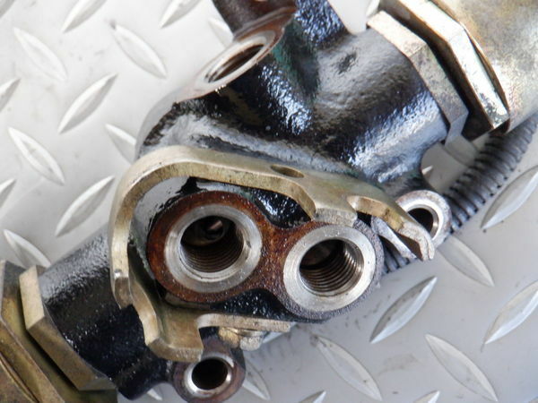 NISSAN GT-R R32 BNR32 GENUINE HICAS pump pressure valve unit 49836