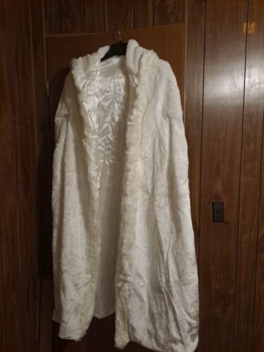 White Bridal Hooded Cap W Muff Offers Excepted - Picture 1 of 4