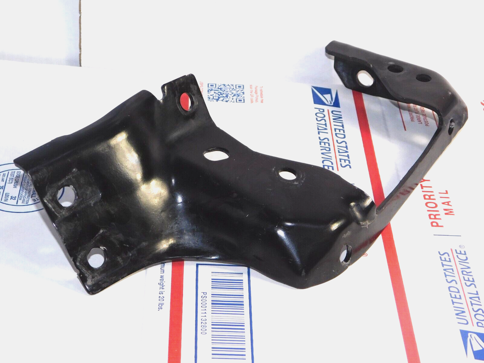 Right Passenger Front Bumper Bracket For Dodge Ram 1500 2019-2021 