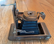 Vintage Eastman Kodak No. 2A Rainbow Hawkeye Folding Camera Model B, Brown