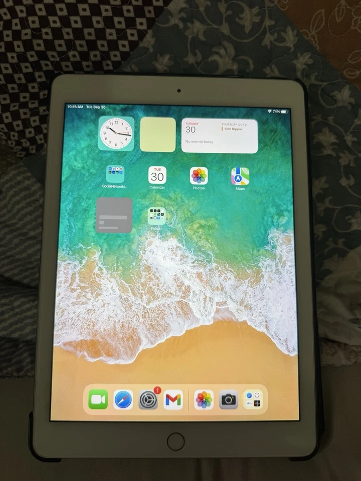 Apple iPad Pro 9.7 inch screen in good working condition - Image 3 of 4