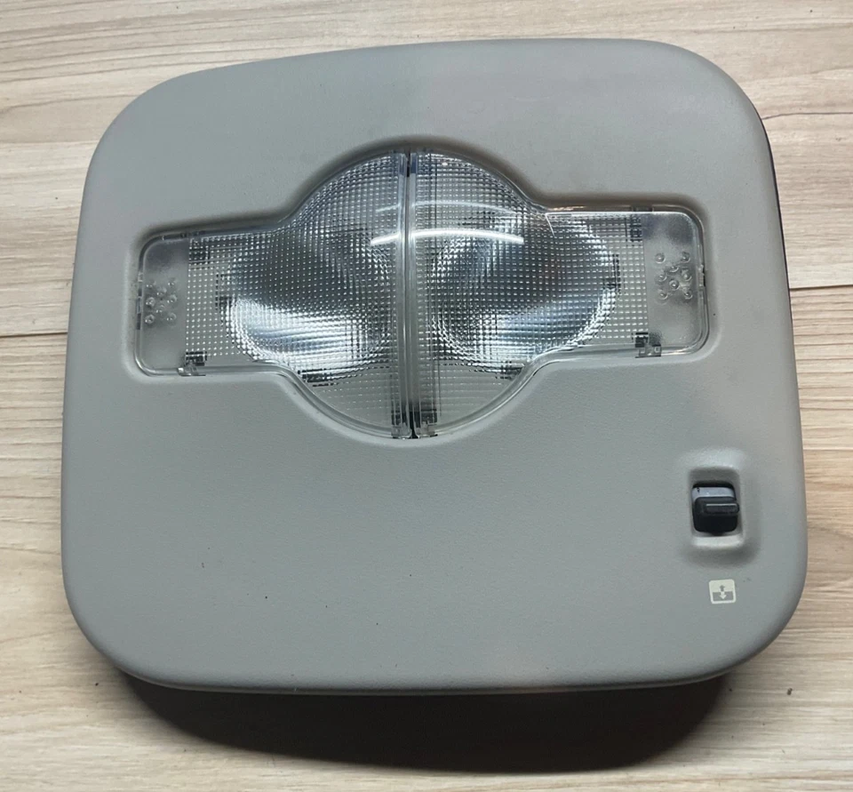 Pontiac Grand Prix 2004-2008 consola aérea domo mapa luz lámpara techo corredizo gris Foto 2 de 4