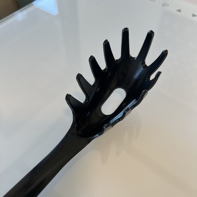VINTAGE TUPPERWARE Black SPAGHETTI SERVING DRAINING SPOON  UTENSIL #1818
