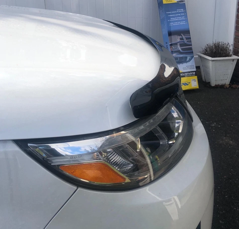 AVS BugFlector II Hood Protector Bug Shield Deflector for 2010-2015 Kia Sorento - Image 2 of 4