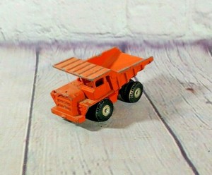 tomica hitachi dump truck