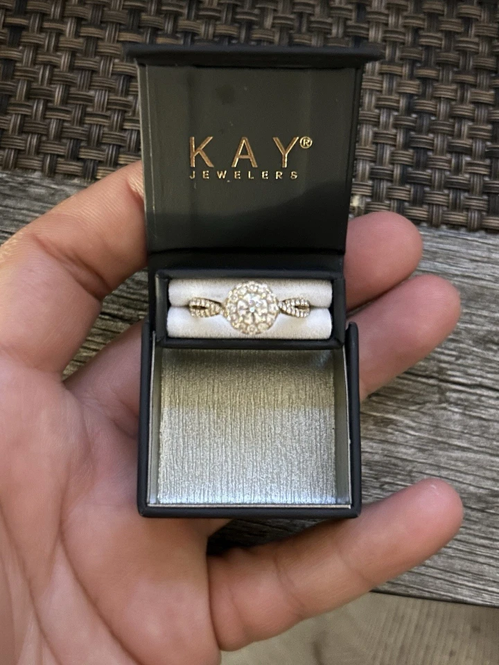 Diamante corte ideal Leo Foto 2 de 4