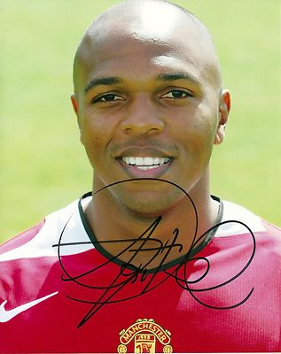 QUINTON FORTUNE Signed Autographed 8x10 Photo Manchester