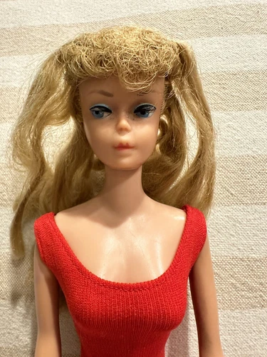 Vintage Original 1962 Barbie #6  Blonde Doll In Original Outfit