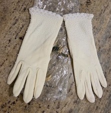 New Vintage Women's One Size Stretch Nylon Yellow Formal Gloves Beaded Pearly