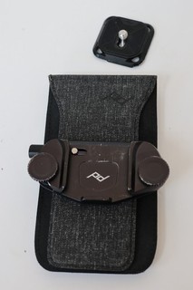 Peak Design Camera Capture Clip V3 with 2 camera plates and Pro Pad accessory