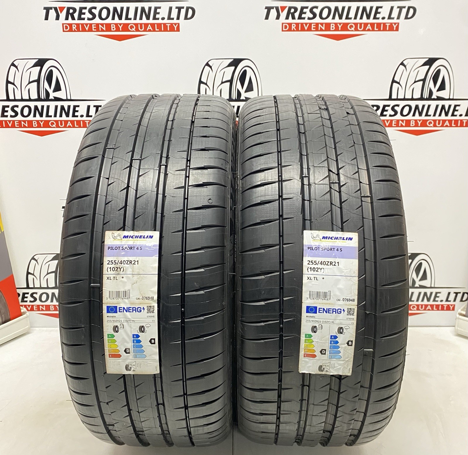 2 X 255 40 21 MICHELIN PS4S (*) SUV 102Y XL TL 255/40ZR21 NEW TYRES 2554021