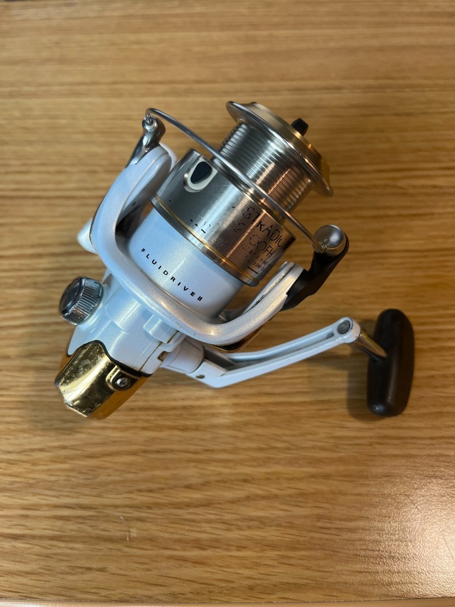 Shimano Stradic 2500FH Fluid Drive Japanese Spinning Reel | eBay