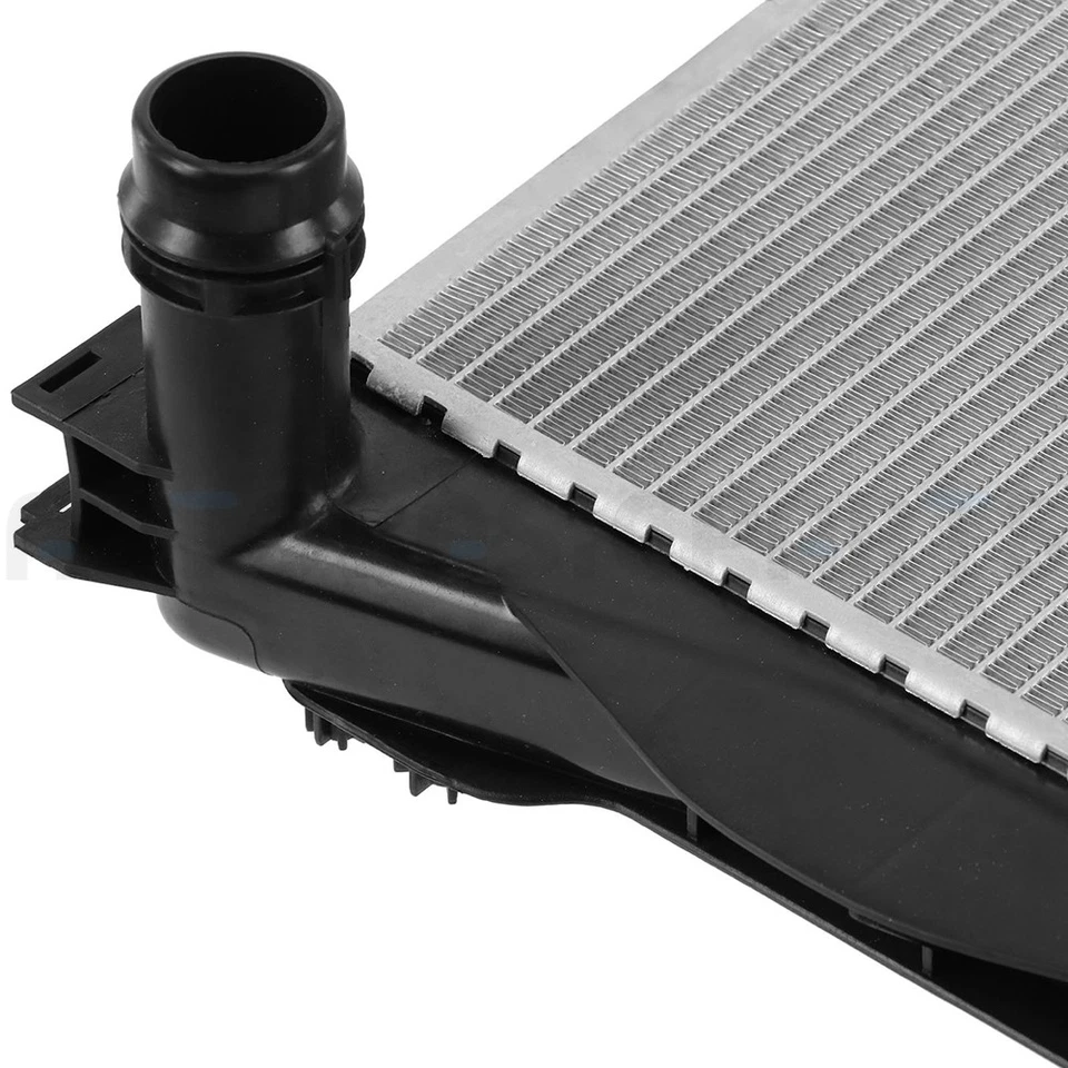 Radiador de aluminio para Saturn L200 LW200 LW300 2001-2002 Saturn L100 2001-2003 Foto 2 de 4