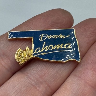 Vintage Discover Oklahoma State Shape Enamel Lapel Pin Navy Gold Souvenir