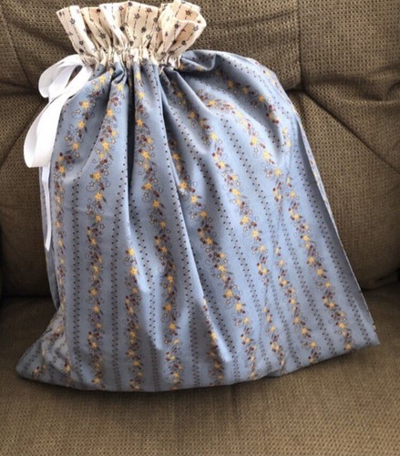 Reusable Fabric Purple Gift Bag, Large - Picture 3 of 8
