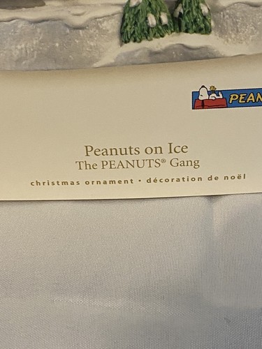 Hallmark Keepsake Ornament - Peanuts on Ice - New in Box - Picture 13 of 14