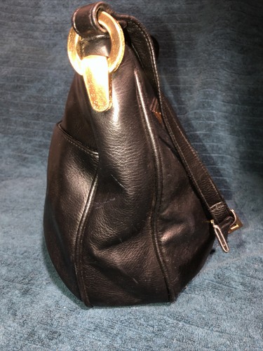 Bueno Vegan Leather Crossbody Handbag - Picture 2 of 10
