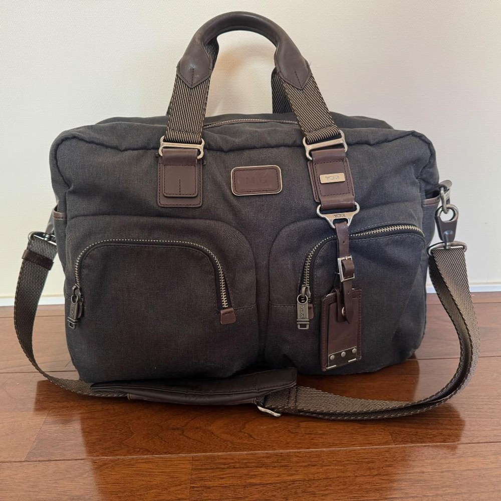 Authentic TUMI 2way Business Bag Large Capacity For trips & travel Gray Leather