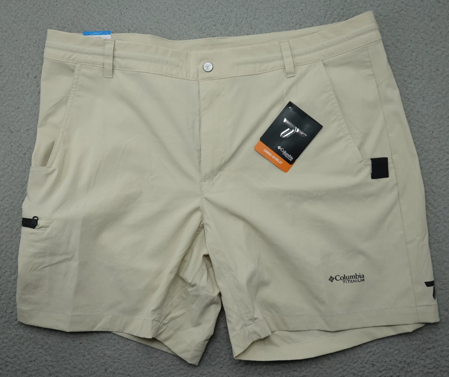 Columbia Titanium Shorts Mens 38W 7" Beige Wanoga Lightweight Omni-Shade