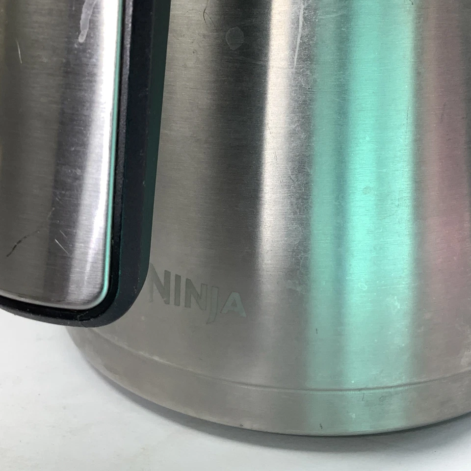 Cafeteira Ninja aço inoxidável 43 oz térmica com tampa - Imagem 4 de 4
