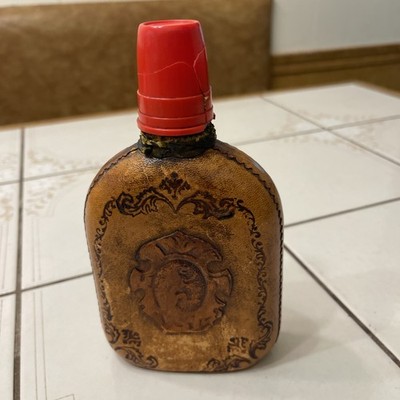COOL  6 1/2''  TALL Leather Wrapped tooled Whiskey Flask GREEN  Glass bottle
