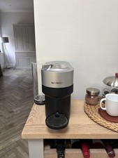 Nespresso Vertuo Next Kaffeemaschine Silber/Schwarz
