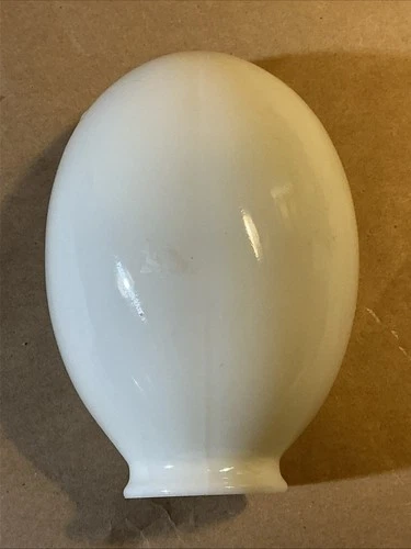 Vintage Unusual Milk Glass Desk Lamp/Light Shade INV-B2I15