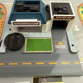 Vtg Galoob Micro Machines Street Corners Lot Shell Station City Motors Map 1980s
