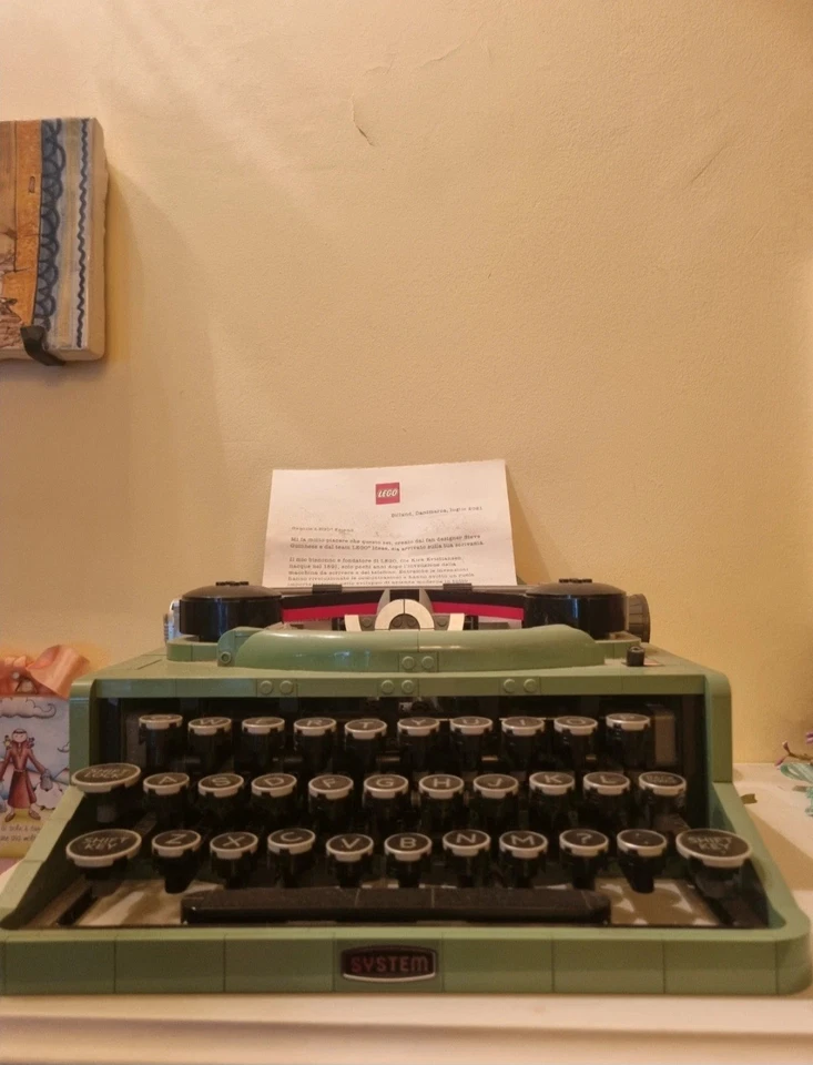 LEGO Ideas 21327 Typewriter, foto 2 di 4