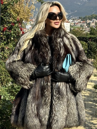 Silver Fox Fur 2XL coat - Picture 18 of 19