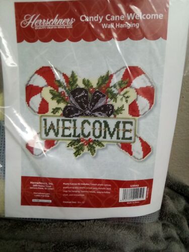 New Herrschners Candy Cane Welcome Wall Hanging Plastic Canvas Kit Holiday Craft - Picture 2 of 3