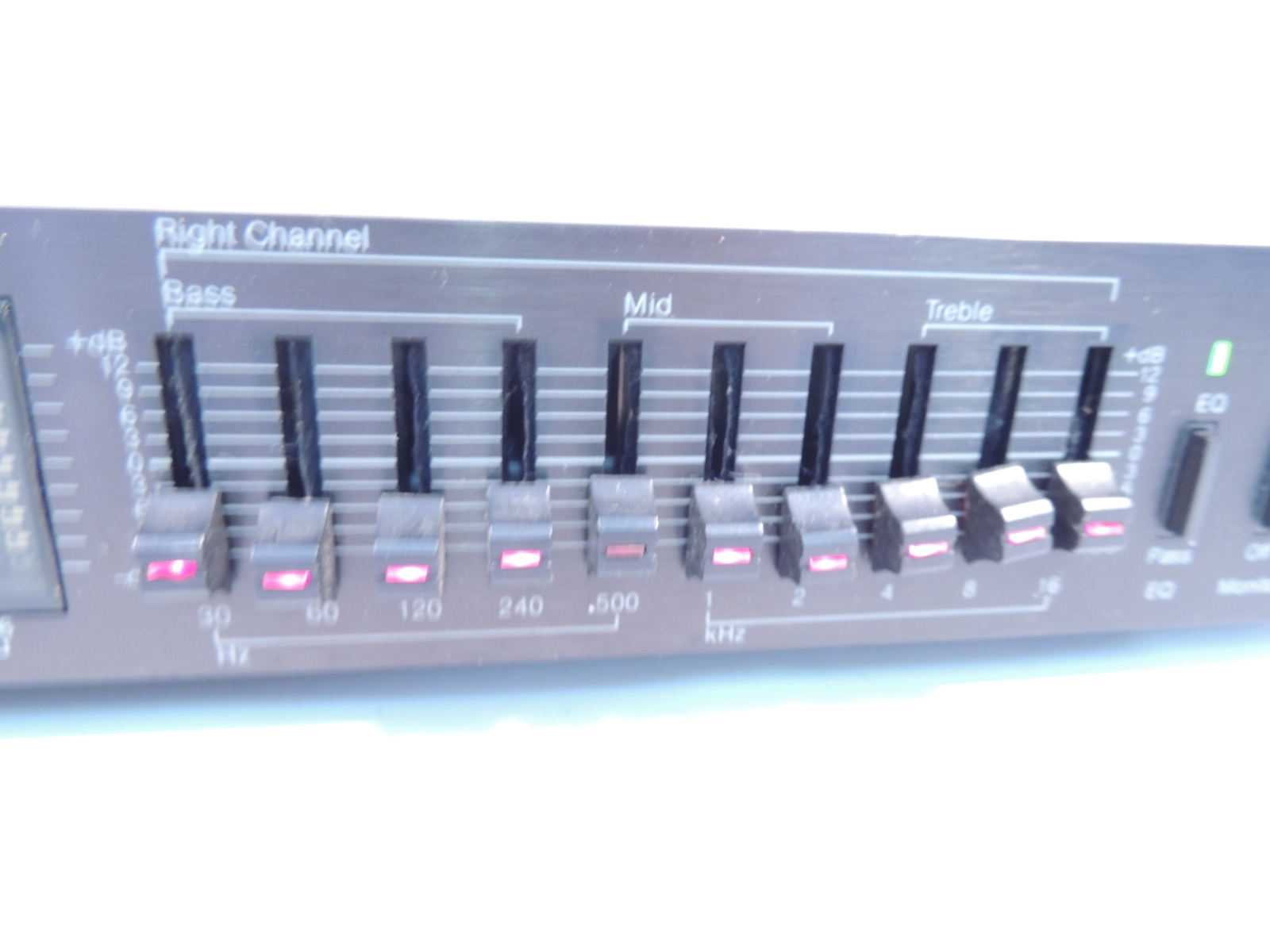 Audio Source EQ Eight Graphic Equalizer & Spectrum Analyzer Inox Wind