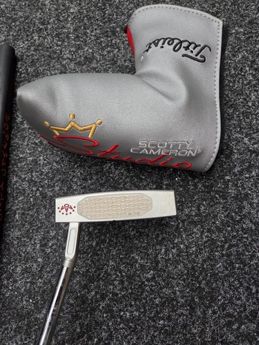 Scotty Cameron Studio Style Fastback Putter - Right Handed/34” - Picture 3 of 9