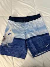 Nike Fadeaway Swim Sailboat Mens 9" Boardshorts Sz 32 HV7068-400