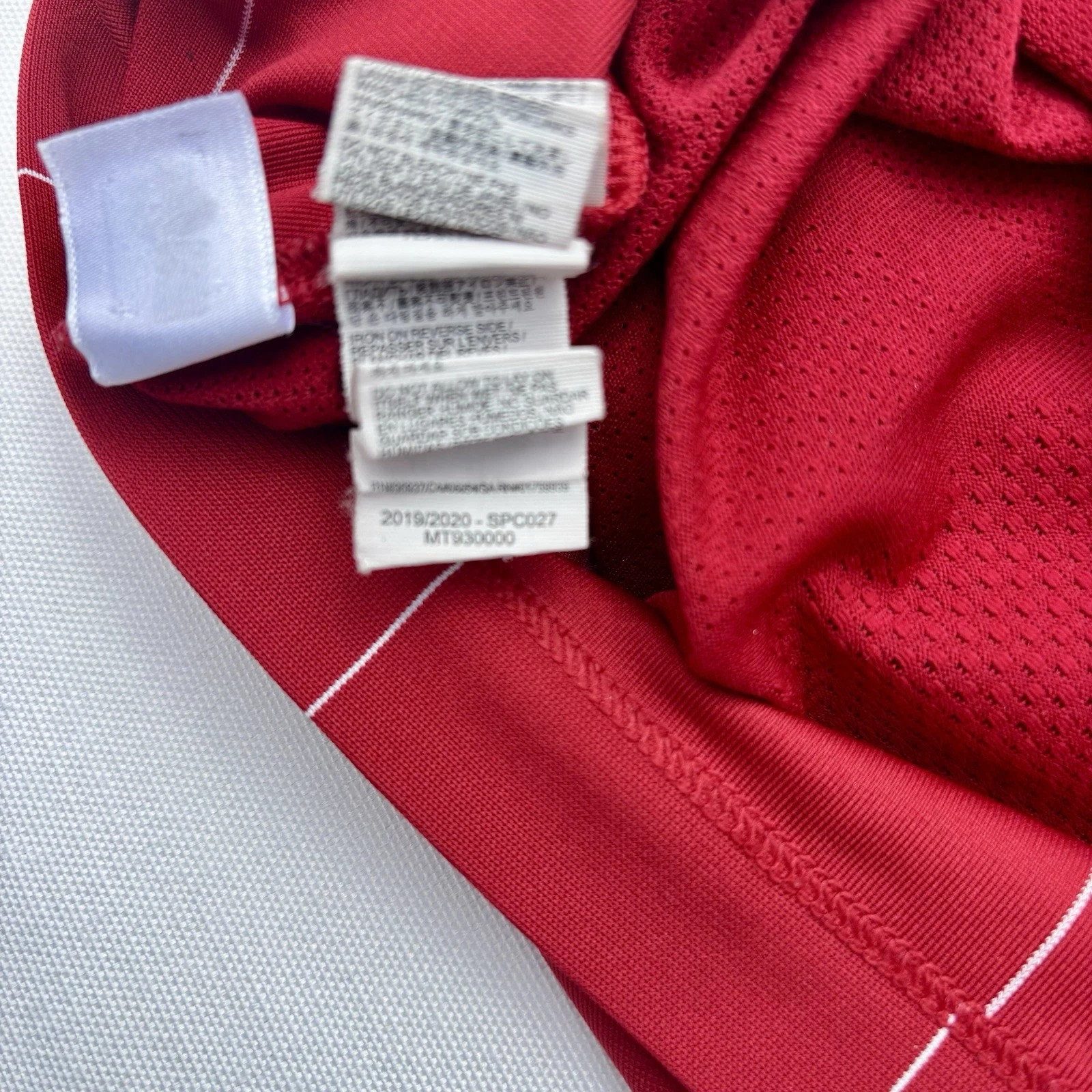 2019-20 Liverpool New Balance Home Shirt – Size Small thumbnail 8