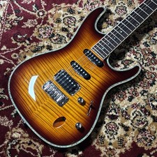 Guitarra Eléctrica IBANEZ SAS36FM Tapa de Arce Llama Cuerpo de Caoba