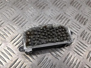 AUDI Q5 8R Blower Fan Relay 8K0820521 3.20 Petrol 2009 33424912